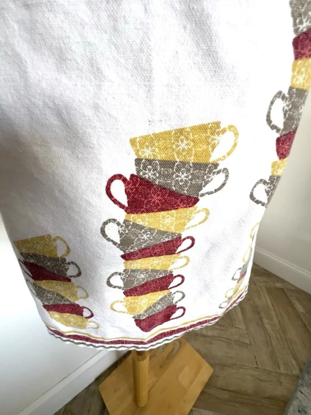 Threshold Apron Coffee Tea Cups 100% Cotton Kitchen Cooking Cafe Burgundy Stripe